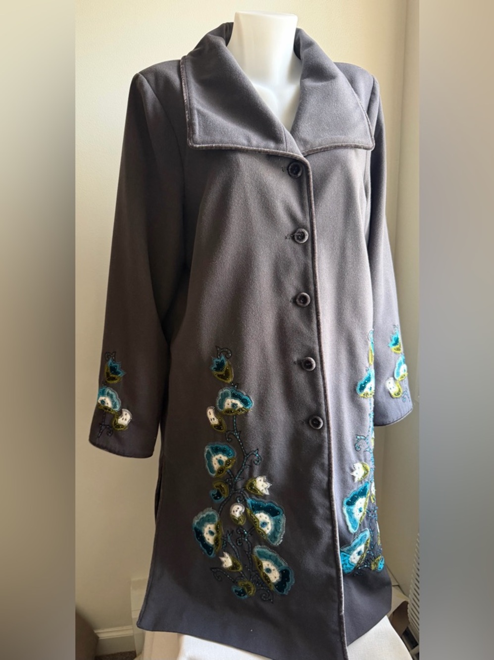 Susan Graver Embroidered Jacket Womens Large Gray Floral Button Front Coat